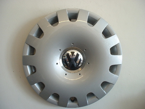 05-06 Passat hubcaps