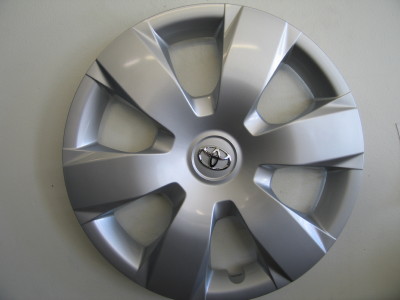 06-07 Camry hubcaps