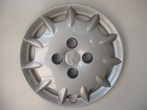 01-02 Accord hubcaps