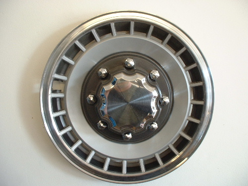 79-95 Ford Truck Van replica hubcaps