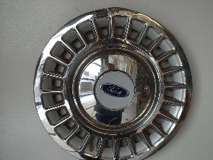 98-01 Crown Victoria 16" hubcaps