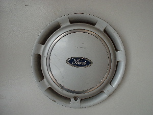 88-90 Escort hubcaps