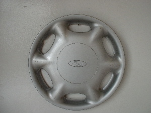 95-97 Contour hubcaps