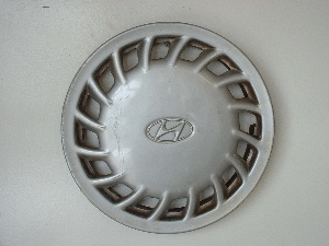 92-94 Elantra hub caps