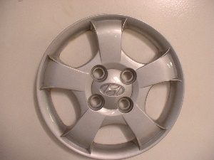 00-02 Accent wheel covers