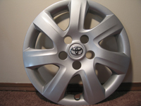 06-07 Camry hubcaps