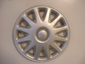 Mitsubishi hubcaps