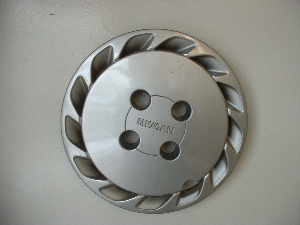 89-92 Stanza hubcaps