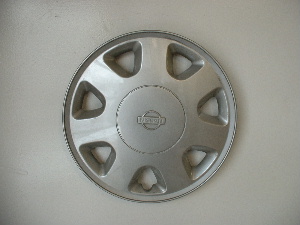 95-98 240SX hubcaps