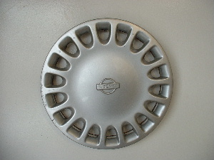 95-99 Sentra hubcaps
