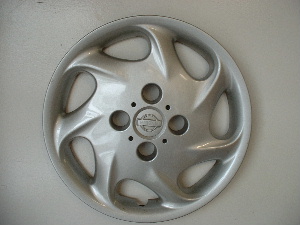 98-99 Altima hubcaps