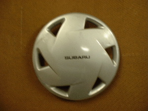 87-92 Subaru hub caps