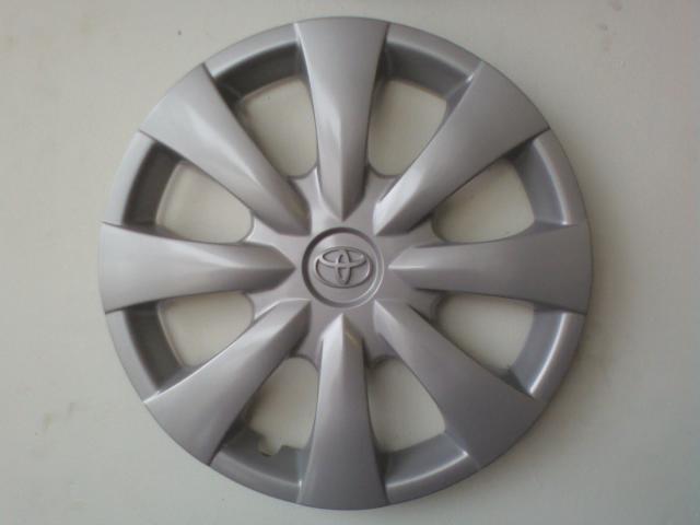 2009-13 Toyota Corolla hubcaps