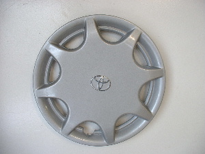 92-96 Camry hub caps
