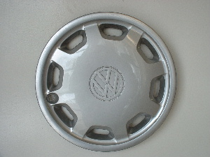93-99 Golf hubcaps
