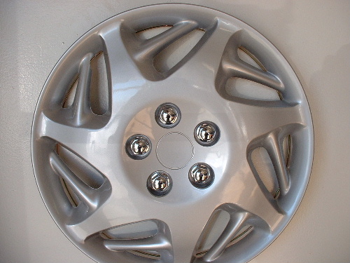 98-00 Caravan replica hubcaps