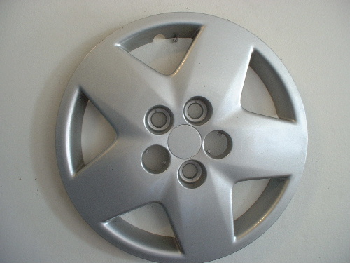03-05 Neon 14" hubcaps