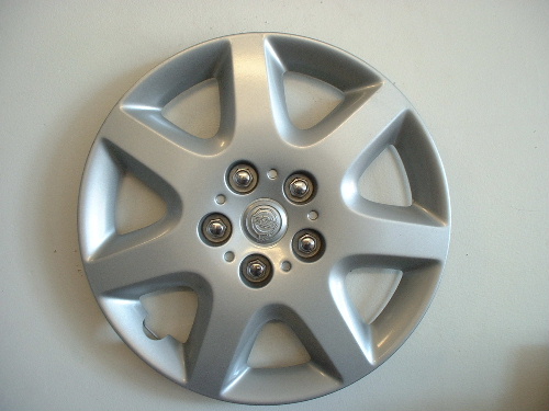 03-05 Sebring hubcaps