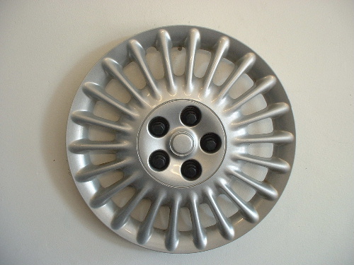 00-04 Sable hubcaps