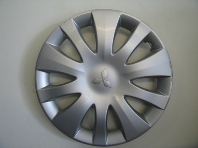 Lancer hubcaps