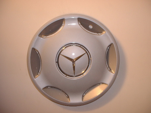 Mercedes hubcaps