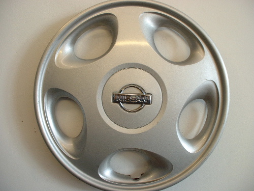 99-01 Altima hubcaps