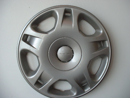 00-04 Legacy hubcaps