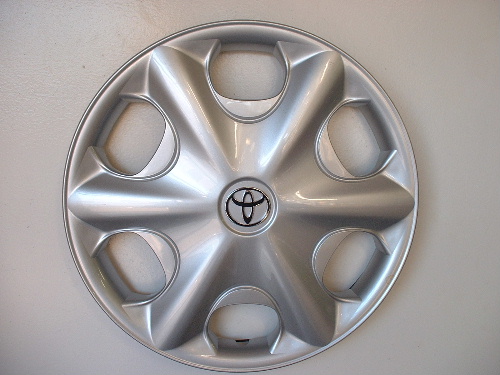 00-01 Camry hub caps