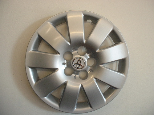 2003-04 Corolla hubcaps