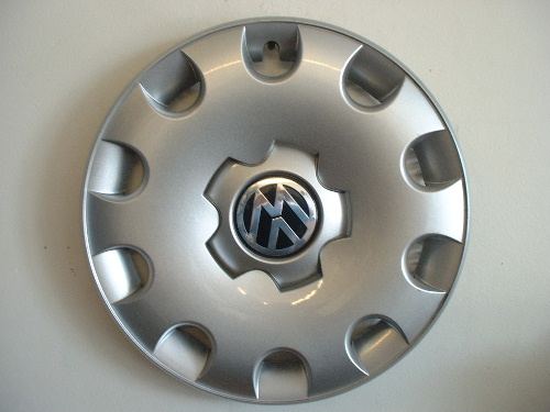03-07 Golf hubcaps