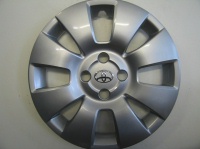 Yaris hubcaps